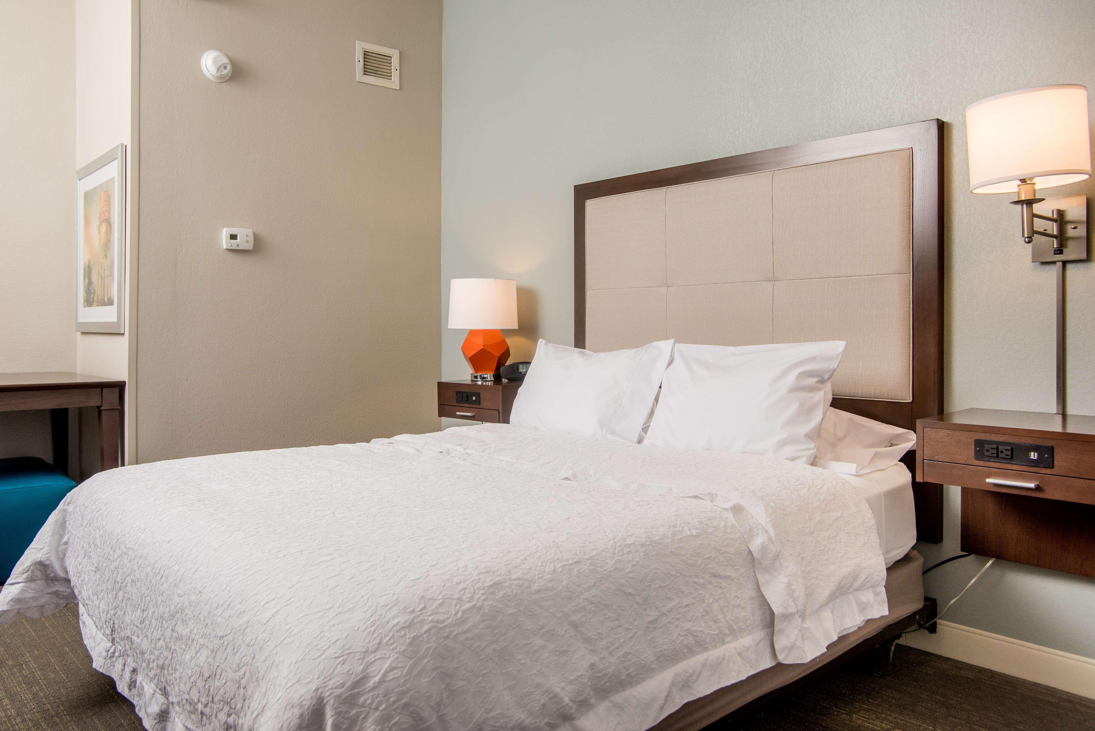 Hampton Inn Joplin Exterior foto