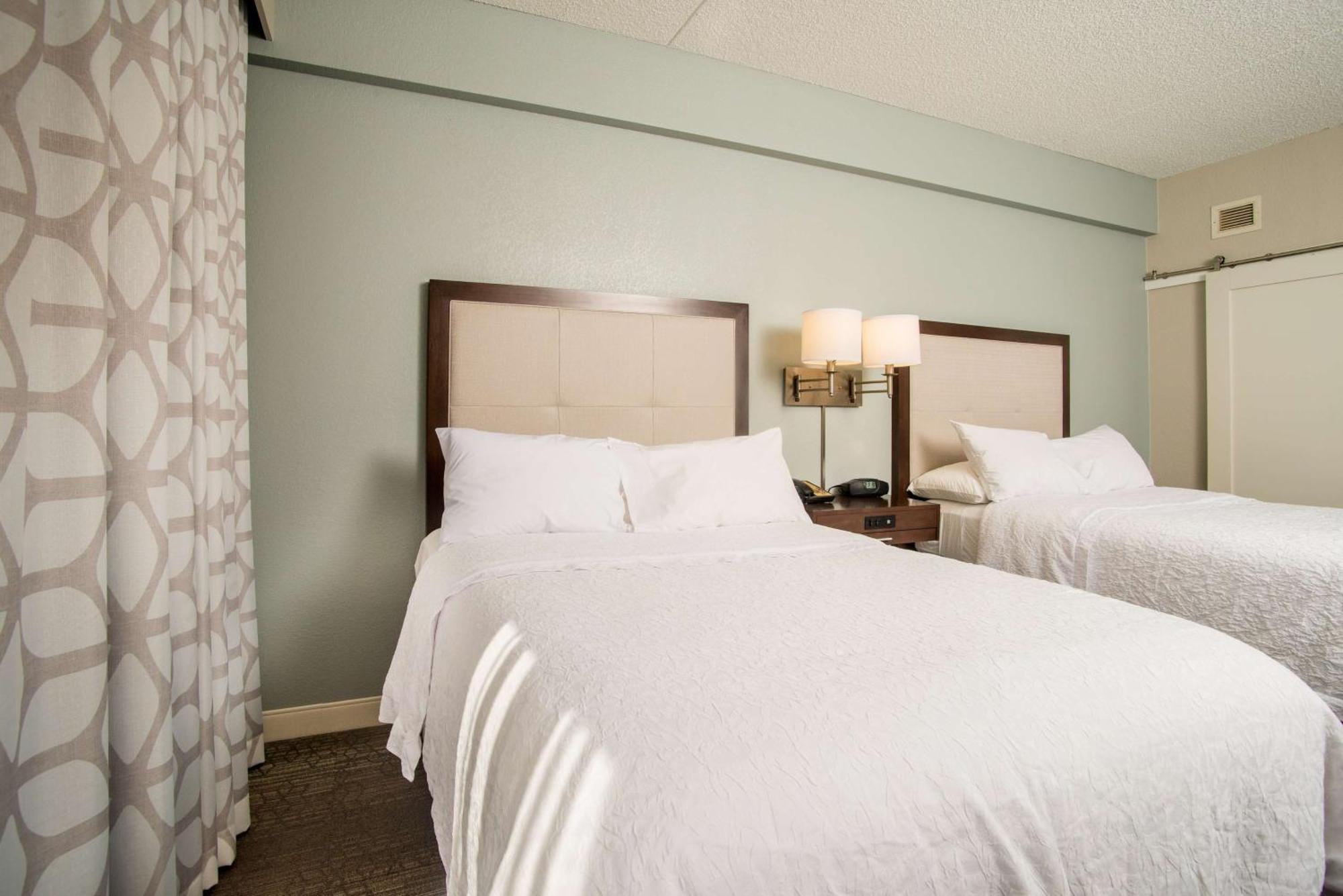 Hampton Inn Joplin Exterior foto